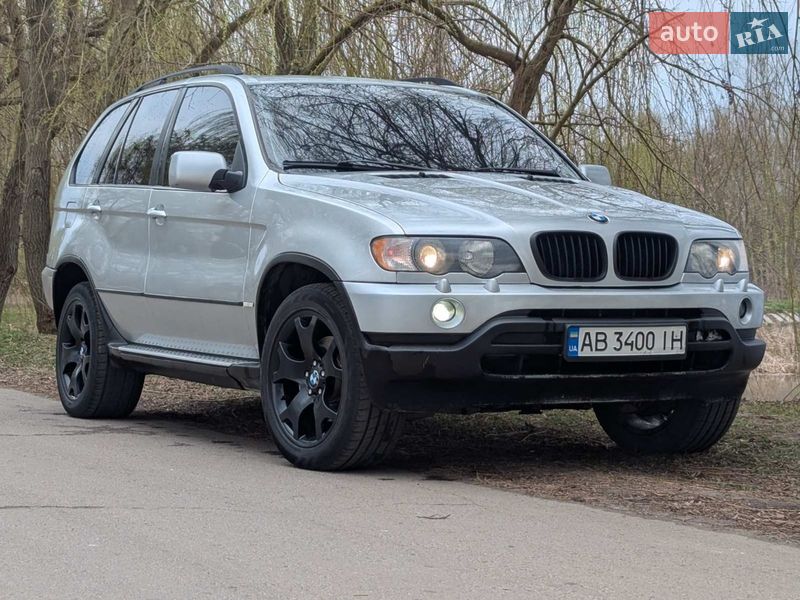 Внедорожник / Кроссовер BMW X5 2001 в Млинове