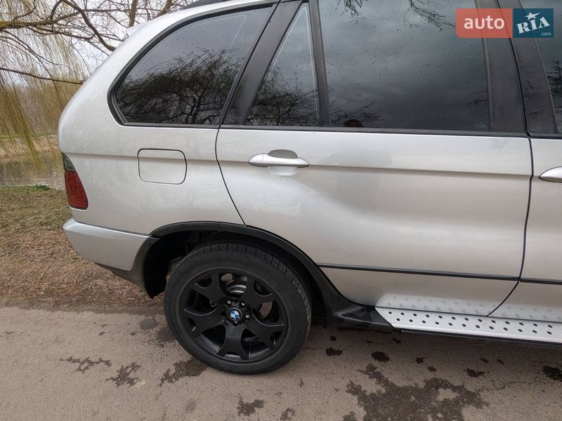 Внедорожник / Кроссовер BMW X5 2001 в Млинове