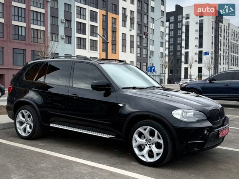 Внедорожник / Кроссовер BMW X5 2011 в Ровно