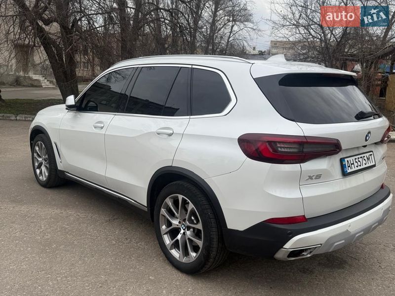 Внедорожник / Кроссовер BMW X5 2022 в Славянске