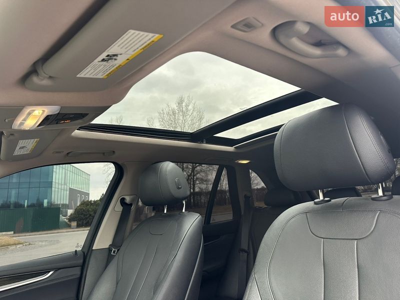 Внедорожник / Кроссовер BMW X5 2014 в Киеве