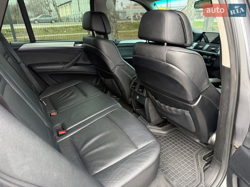 Внедорожник / Кроссовер BMW X5 2010 в Стрые