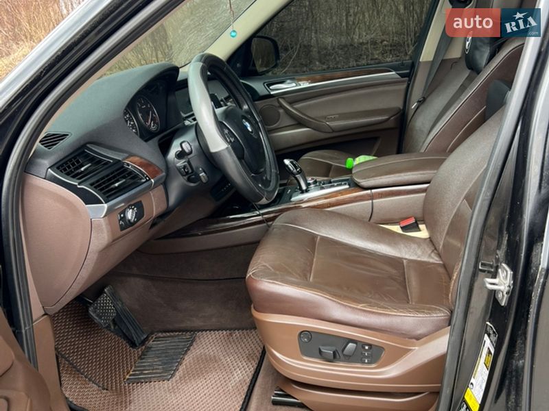 Внедорожник / Кроссовер BMW X5 2011 в Львове