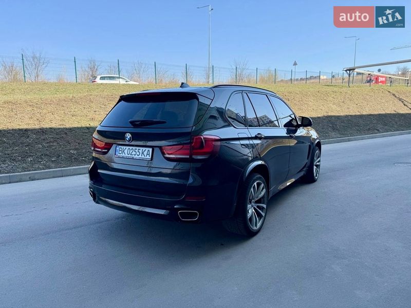 Внедорожник / Кроссовер BMW X5 2014 в Ровно