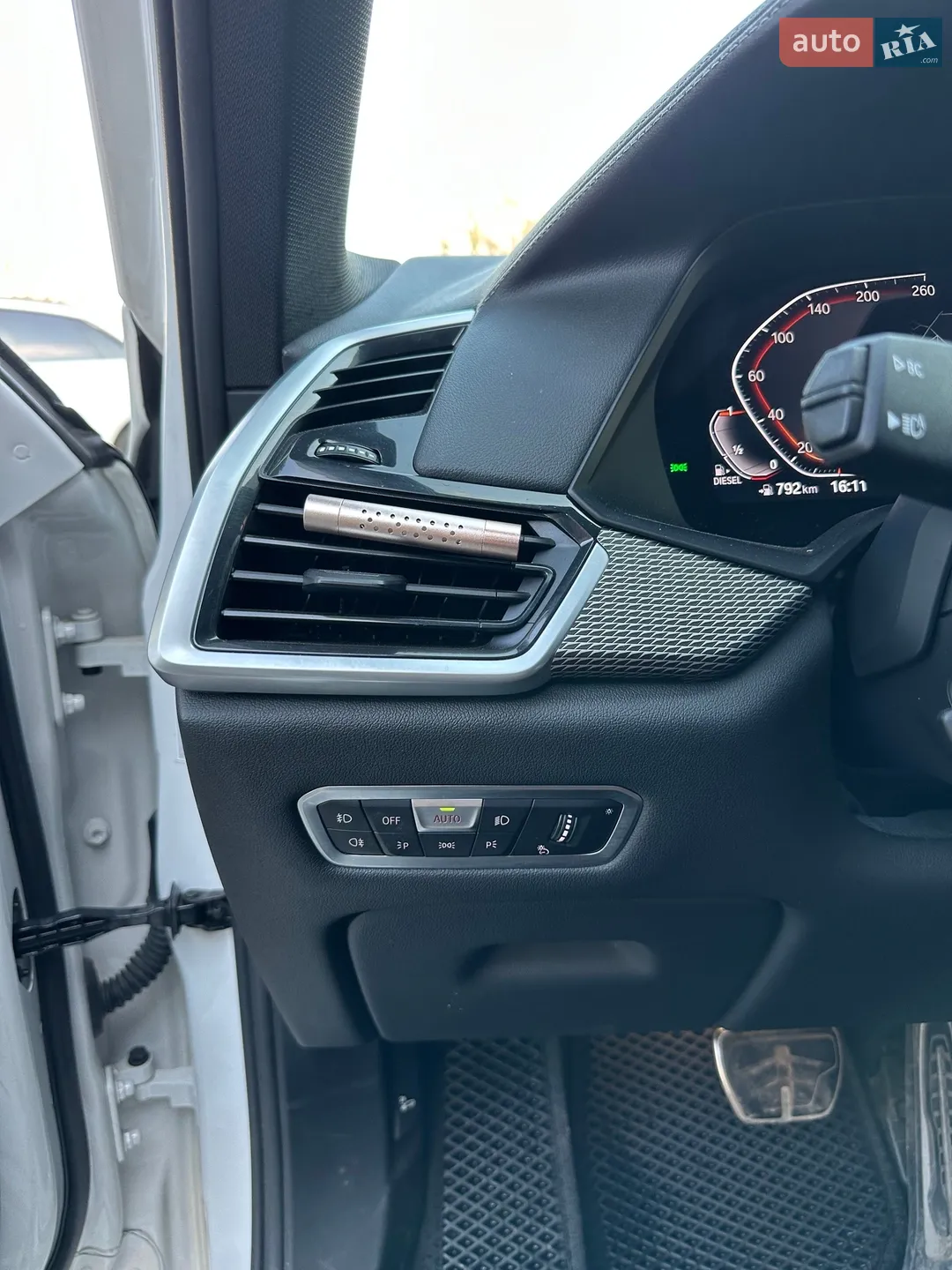 2020 BMW X5 - мініатюра 20