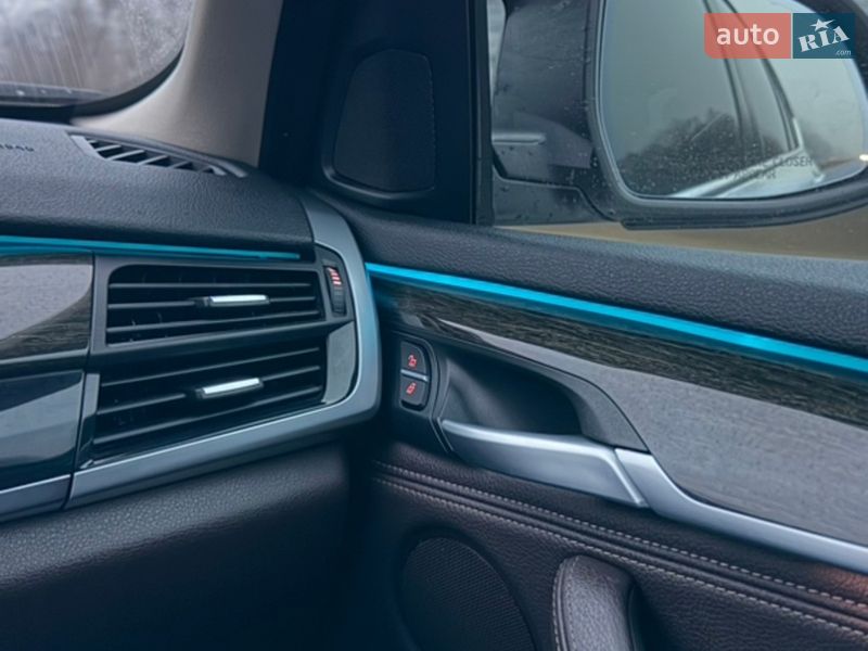 Позашляховик / Кросовер BMW X5 2015 в Києві