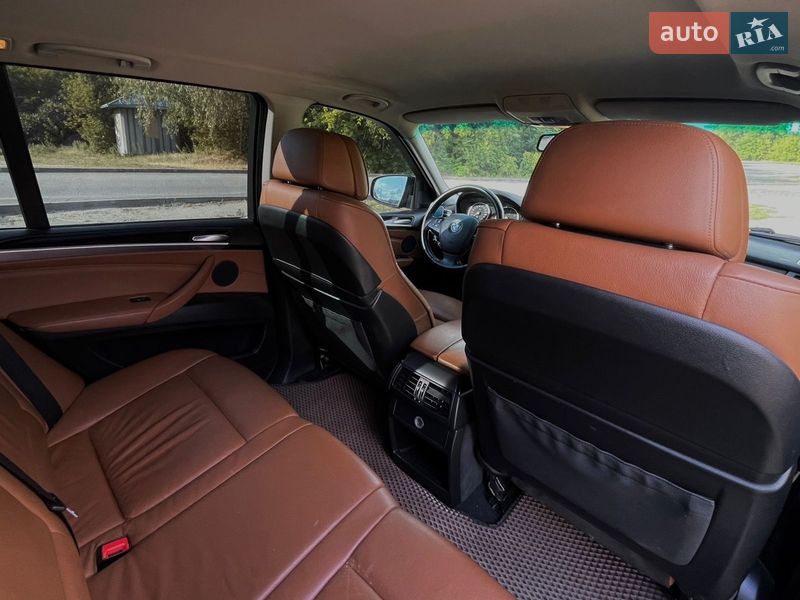 Позашляховик / Кросовер BMW X5 2008 в Дніпрі