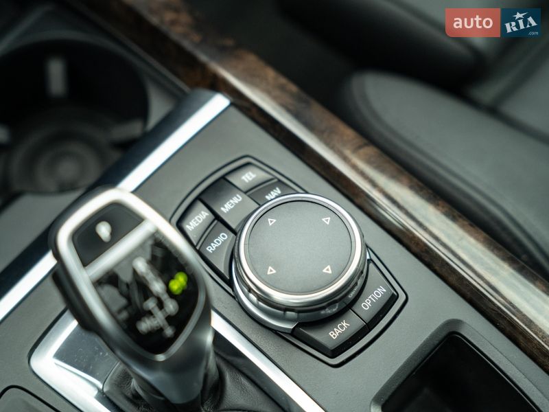 Внедорожник / Кроссовер BMW X5 2015 в Черновцах