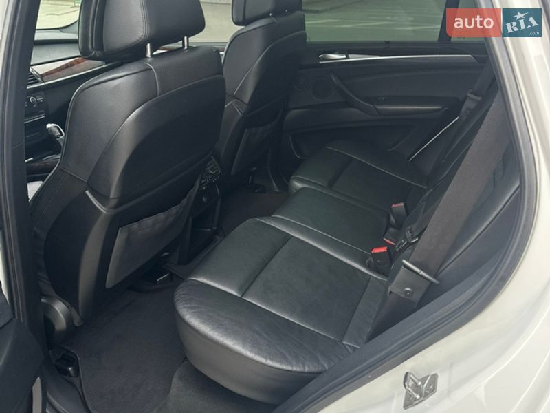 Внедорожник / Кроссовер BMW X5 2011 в Тернополе