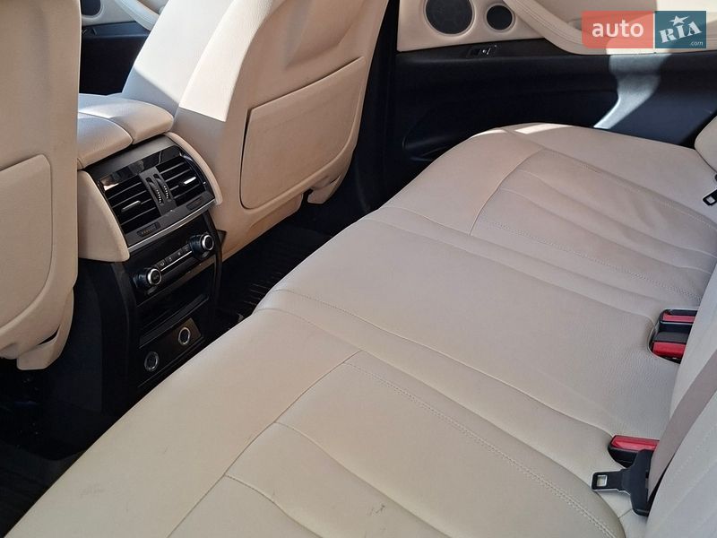 Позашляховик / Кросовер BMW X5 2016 в Києві фото 15 Позашляховик / Кросовер BMW X5 2016 в Києві