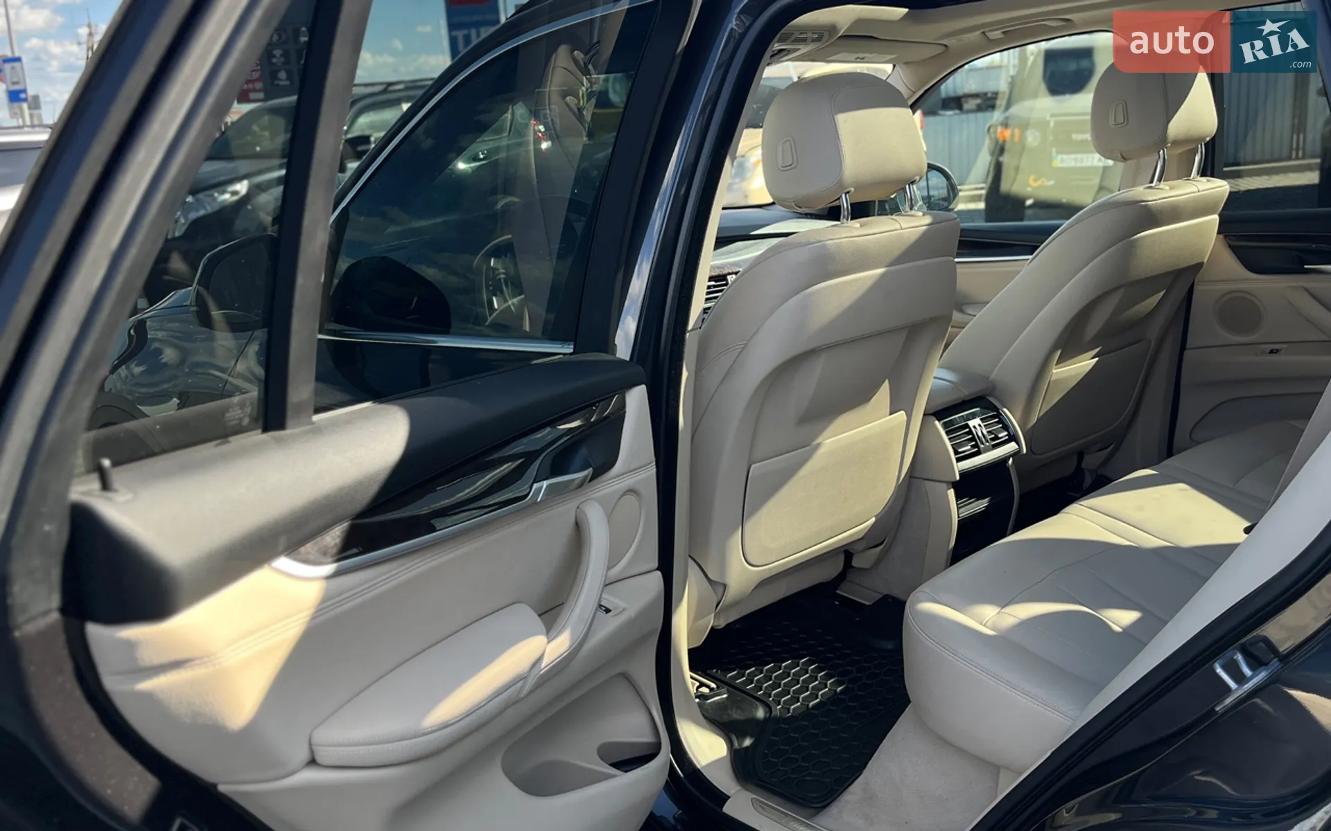 2014 BMW X5 - мініатюра 27