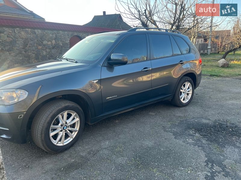 Позашляховик / Кросовер BMW X5 2011 в Ромнах