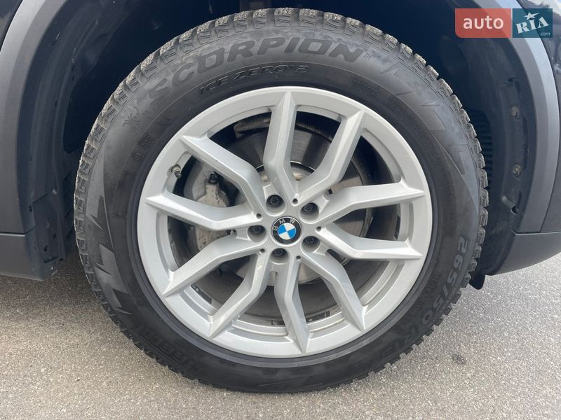 Внедорожник / Кроссовер BMW X5 2022 в Киеве