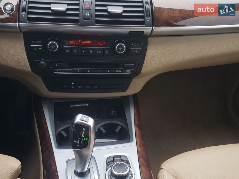 Позашляховик / Кросовер BMW X5 2012 в Києві фото 16 Позашляховик / Кросовер BMW X5 2012 в Києві