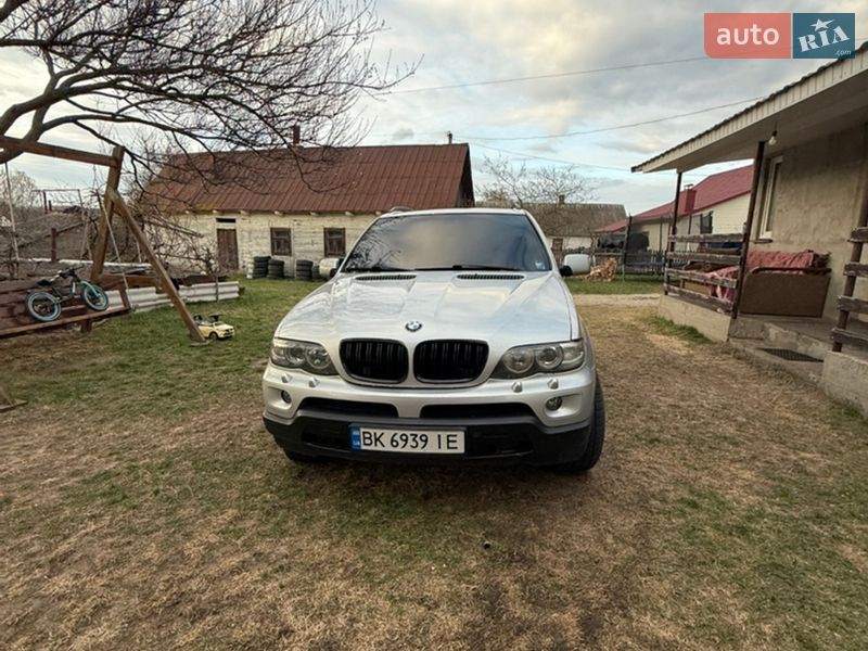 Внедорожник / Кроссовер BMW X5 2004 в Костополе