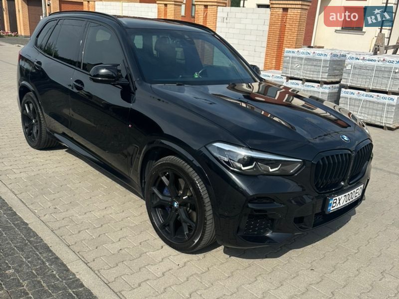 Внедорожник / Кроссовер BMW X5 2022 в Хмельницком