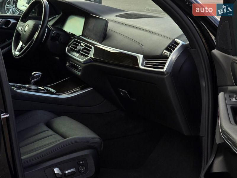 Внедорожник / Кроссовер BMW X5 2020 в Сарнах