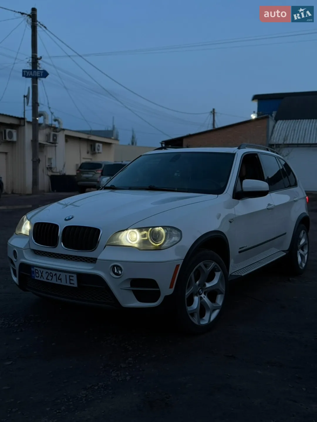 2010 BMW X5 - мініатюра 29
