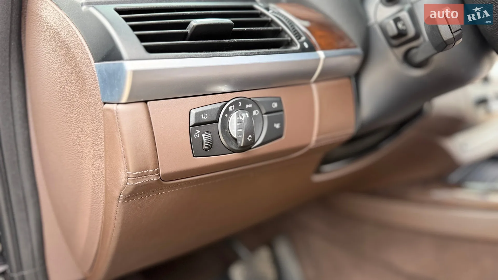 2011 BMW X5 - мініатюра 17