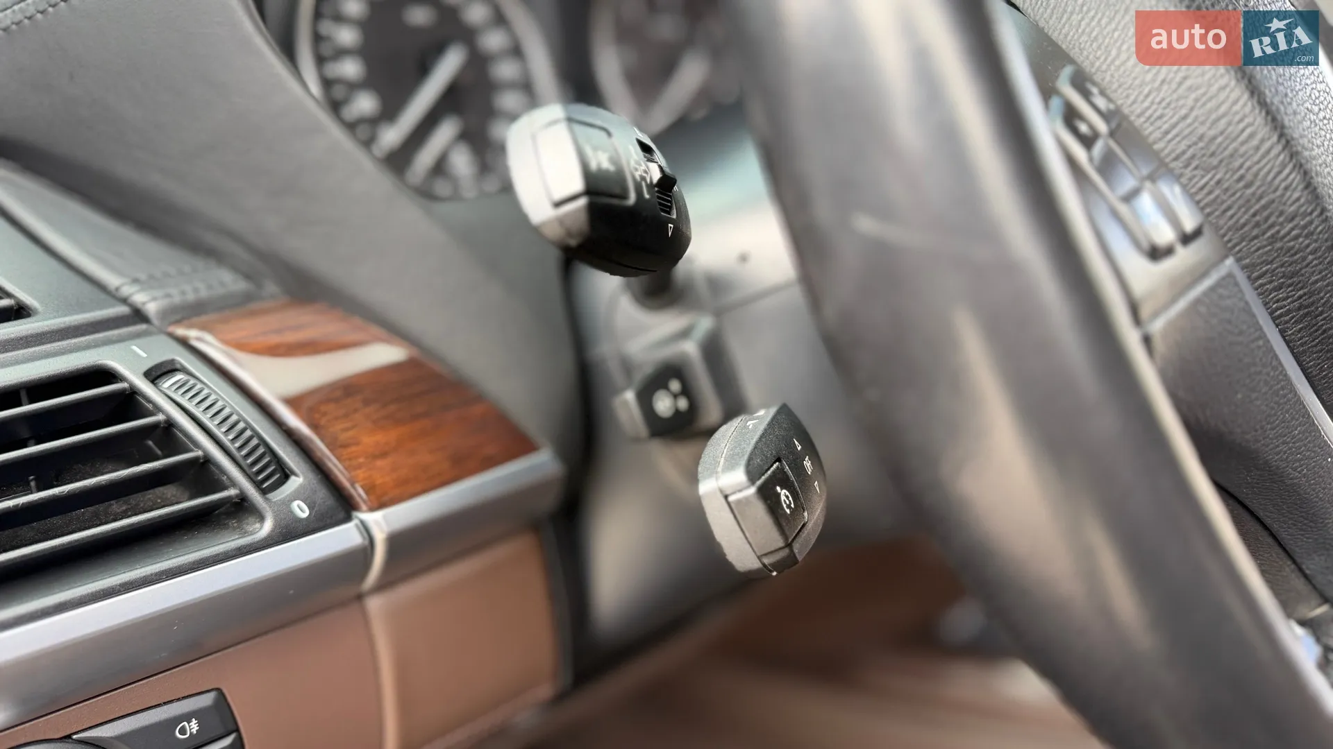 2011 BMW X5 - мініатюра 18