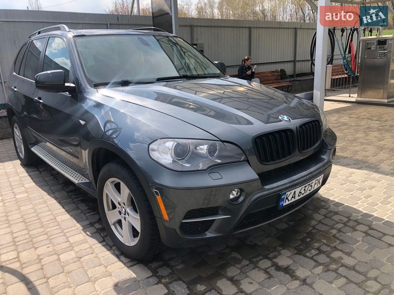Внедорожник / Кроссовер BMW X5 2012 в Ромнах
