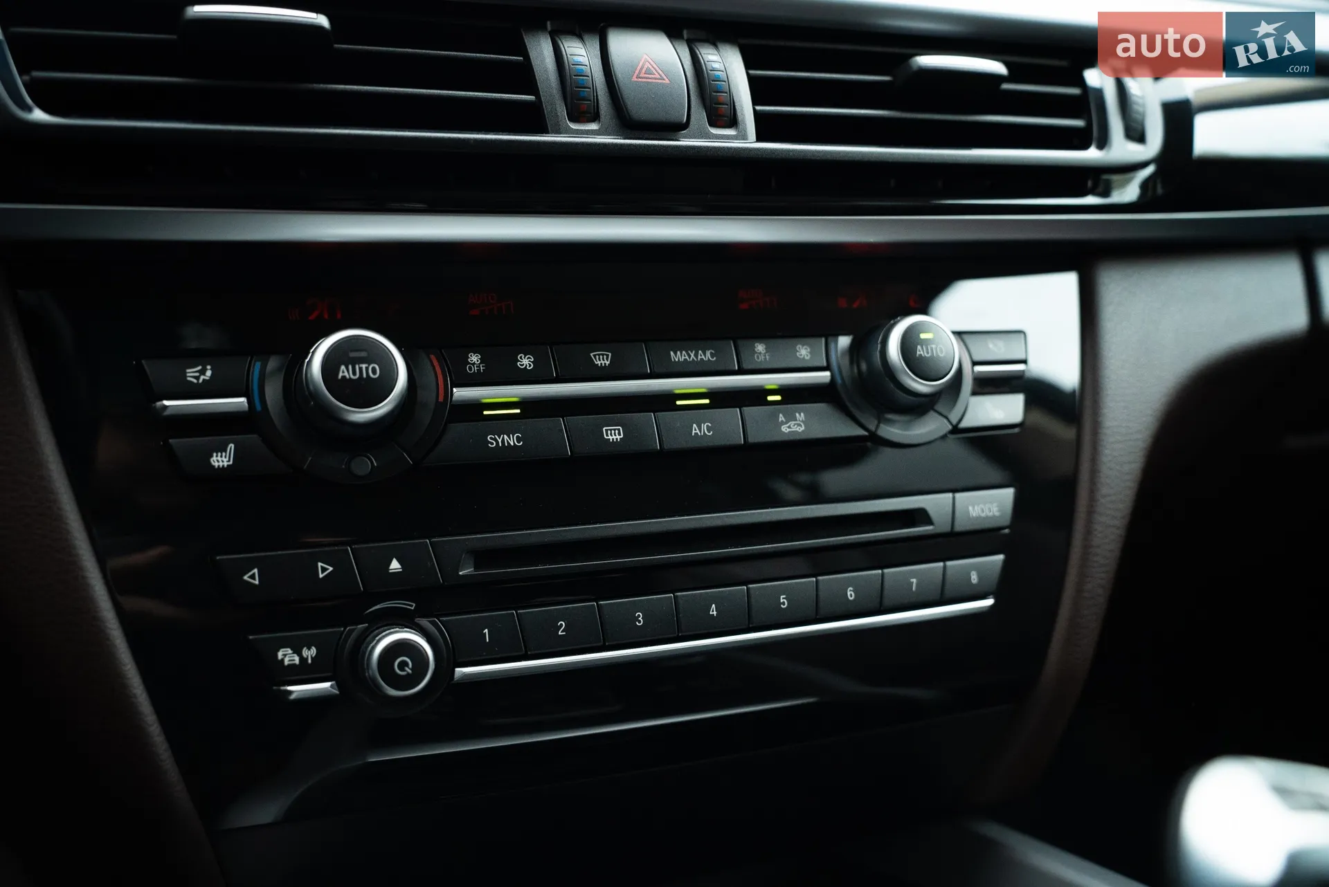 2014 BMW X5 - мініатюра 31