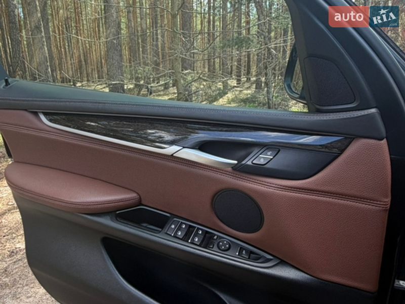 Внедорожник / Кроссовер BMW X5 2016 в Киеве