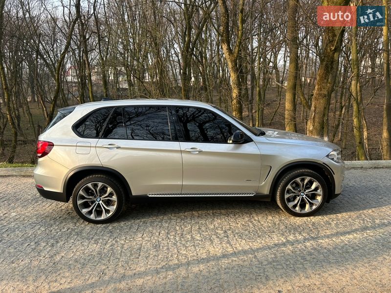 Позашляховик / Кросовер BMW X5 2014 в Чернівцях