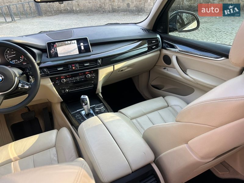 Позашляховик / Кросовер BMW X5 2014 в Чернівцях