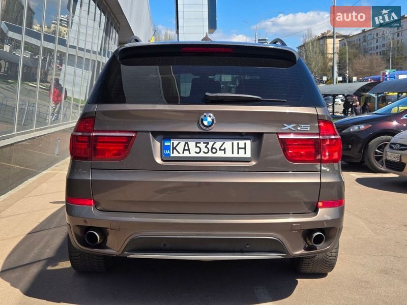 Позашляховик / Кросовер BMW X5 2011 в Києві