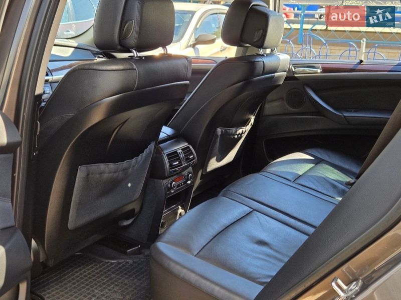 Позашляховик / Кросовер BMW X5 2011 в Києві