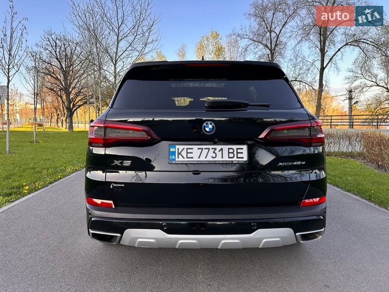 Позашляховик / Кросовер BMW X5 2022 в Дніпрі