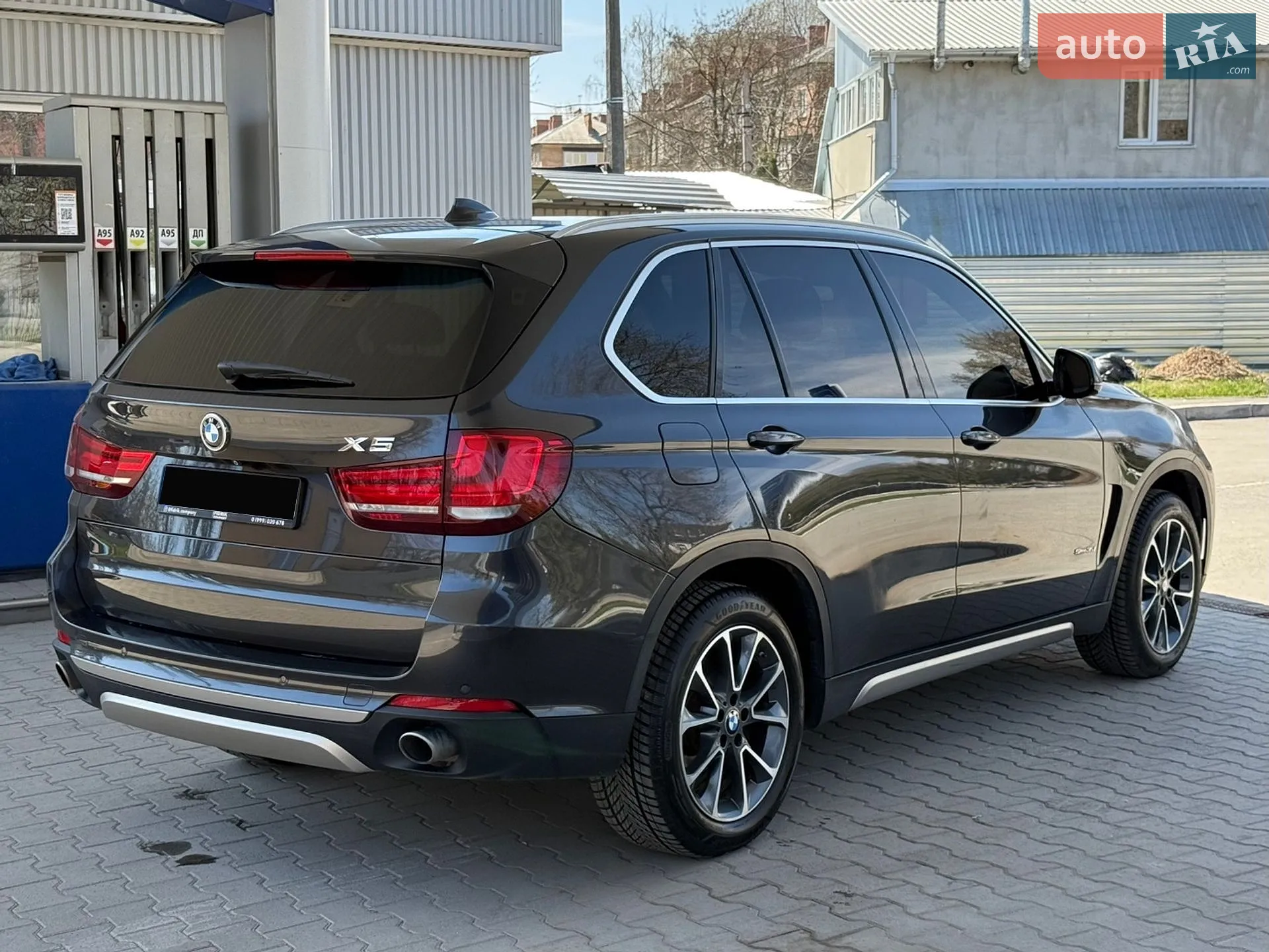 2017 BMW X5 - мініатюра 4