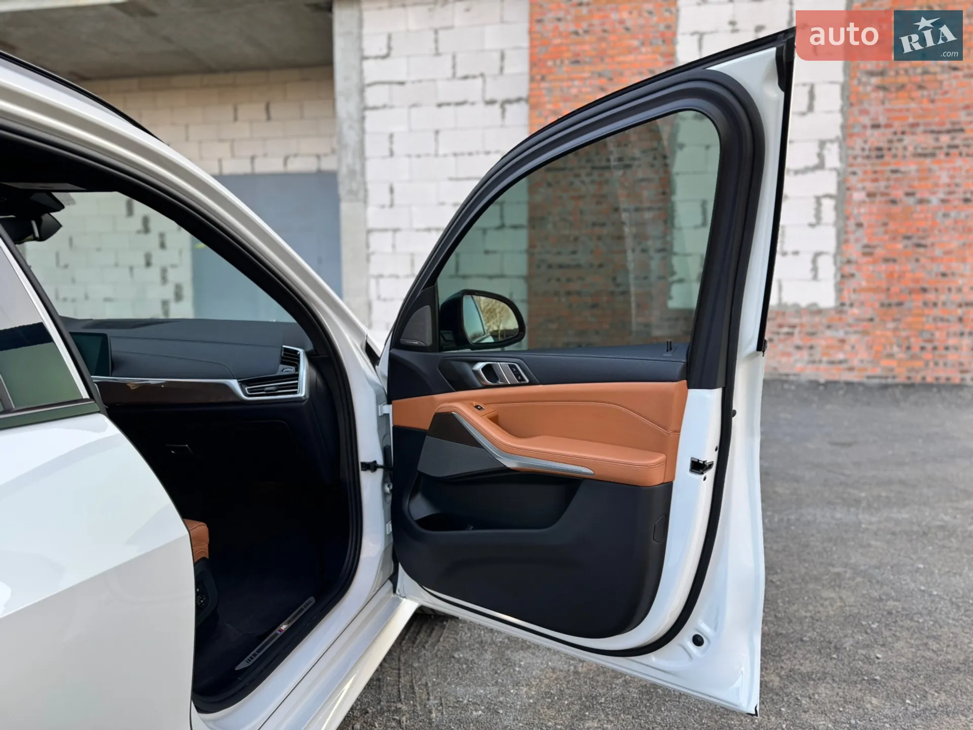2021 BMW X5 - мініатюра 36