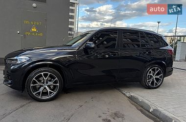 Внедорожник / Кроссовер BMW X5 2022 в Киеве