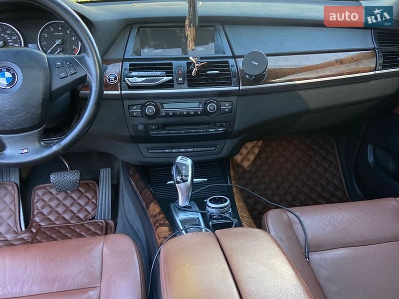 Внедорожник / Кроссовер BMW X5 2013 в Ужгороде