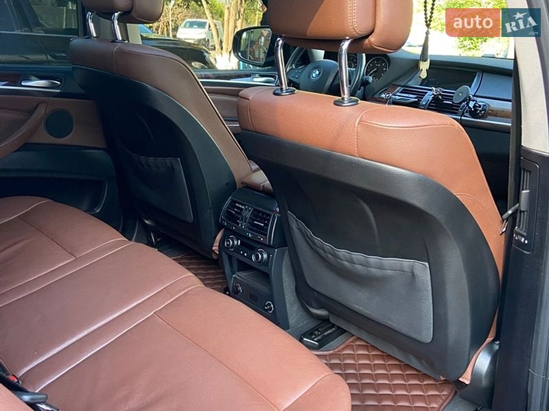 Внедорожник / Кроссовер BMW X5 2013 в Ужгороде