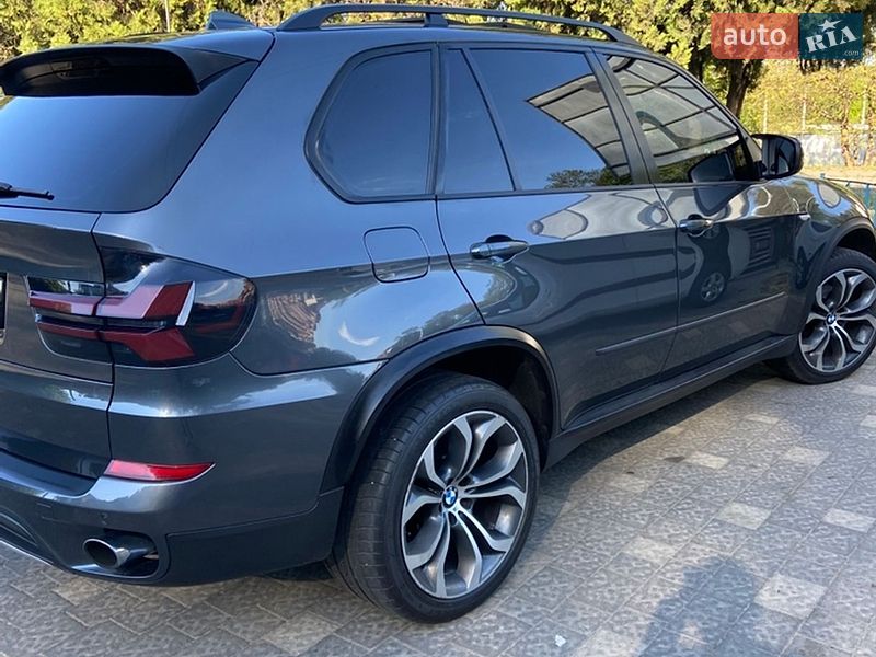 Внедорожник / Кроссовер BMW X5 2013 в Ужгороде