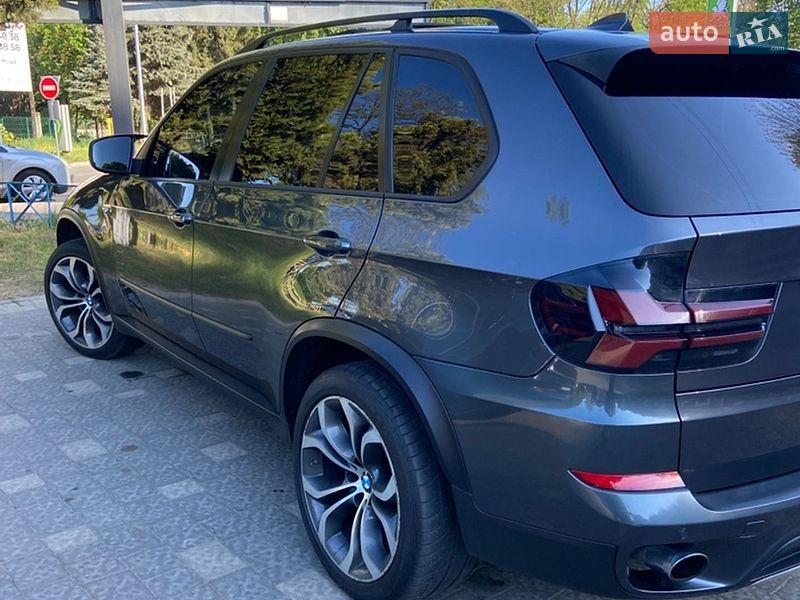 Внедорожник / Кроссовер BMW X5 2013 в Ужгороде