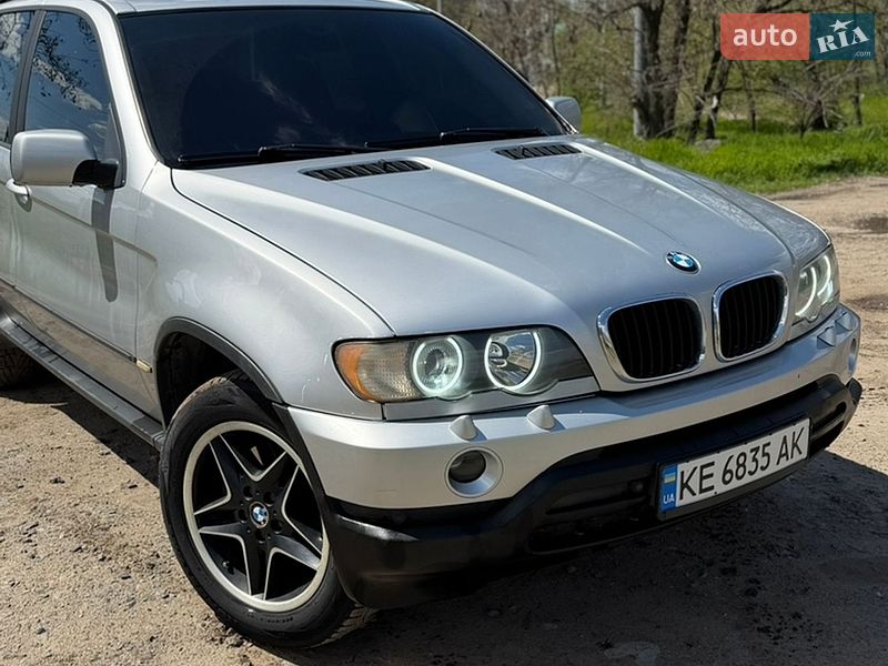 Внедорожник / Кроссовер BMW X5 2001 в Днепре