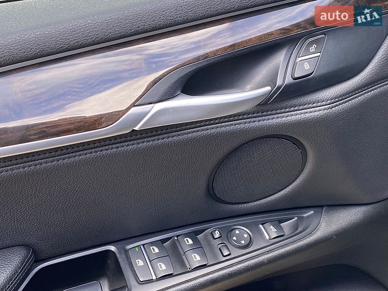 Внедорожник / Кроссовер BMW X5 2015 в Киеве