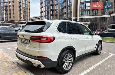 Внедорожник / Кроссовер BMW X5 2021 в Софиевской Борщаговке