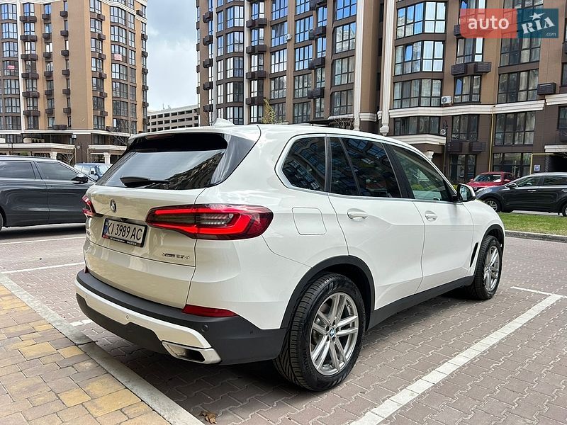 BMW X5 2021