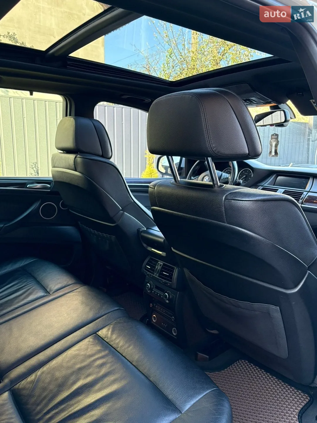 2010 BMW X5 - мініатюра 10
