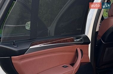 Позашляховик / Кросовер BMW X5 2012 в Чернівцях
