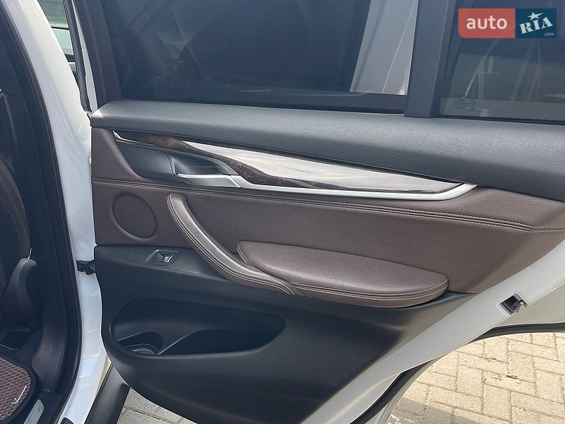 Внедорожник / Кроссовер BMW X5 2014 в Харькове