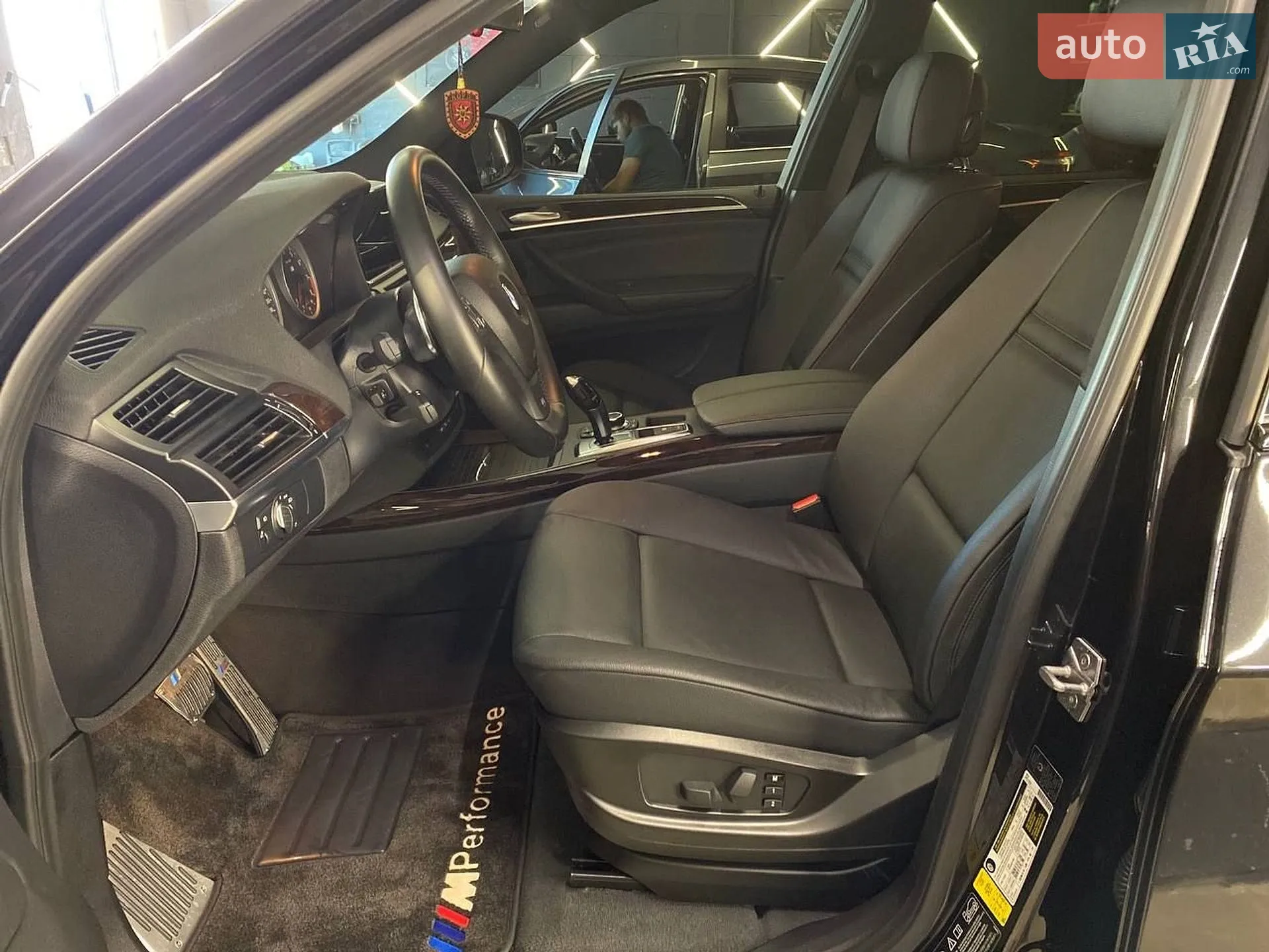 2010 BMW X5 - мініатюра 9