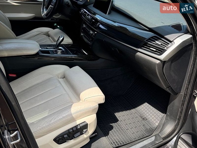 Внедорожник / Кроссовер BMW X5 2014 в Днепре