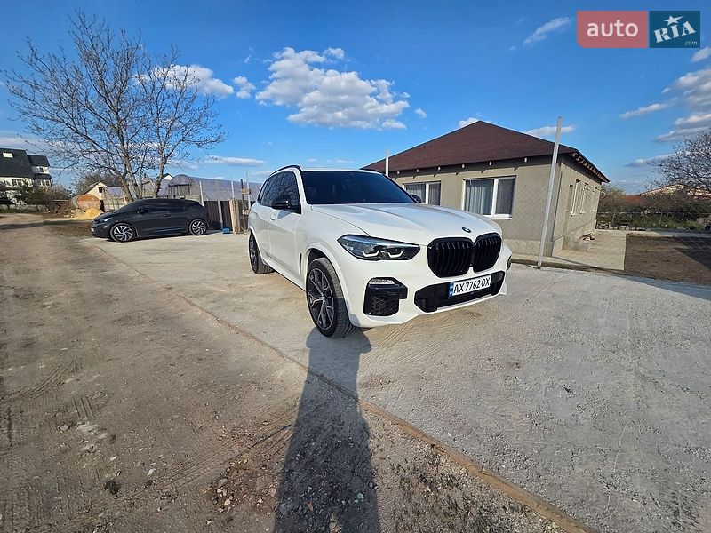 Внедорожник / Кроссовер BMW X5 2019 в Харькове