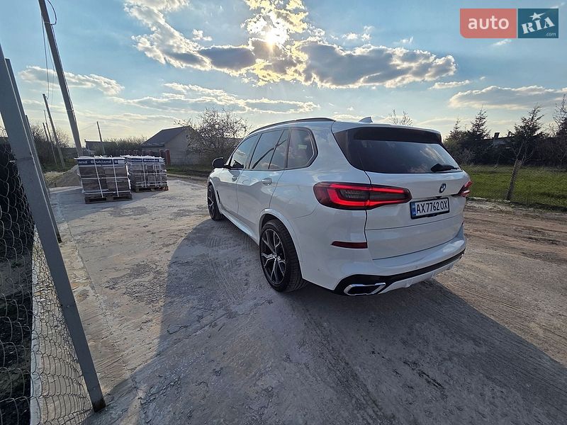 Внедорожник / Кроссовер BMW X5 2019 в Харькове